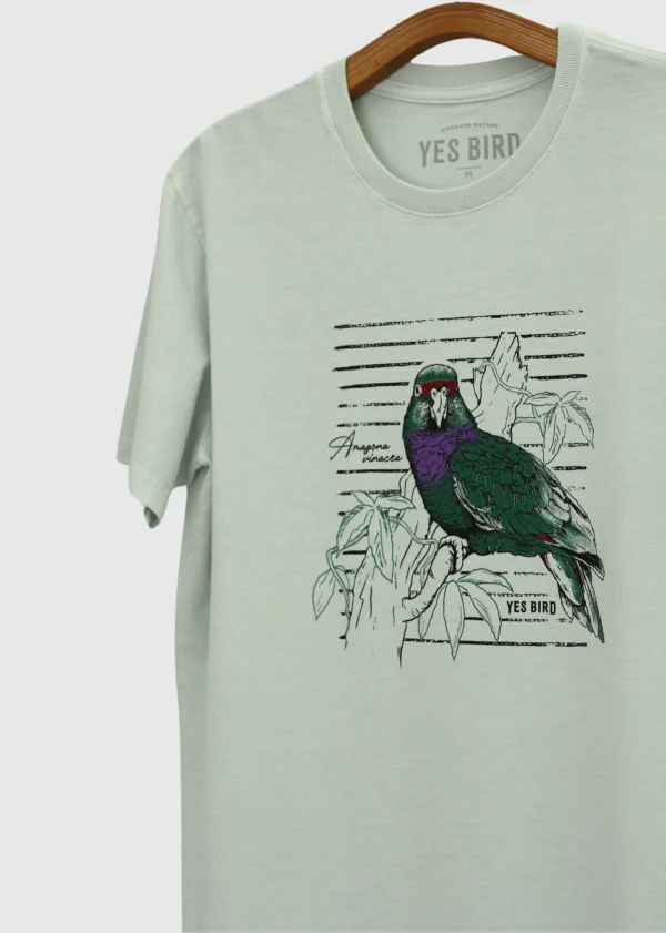 T-shirt masculina - Papagaio-de-peito-roxo (Amazona vinacea)