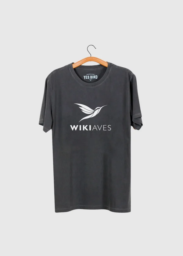 T-shirt estonada - Wikiaves