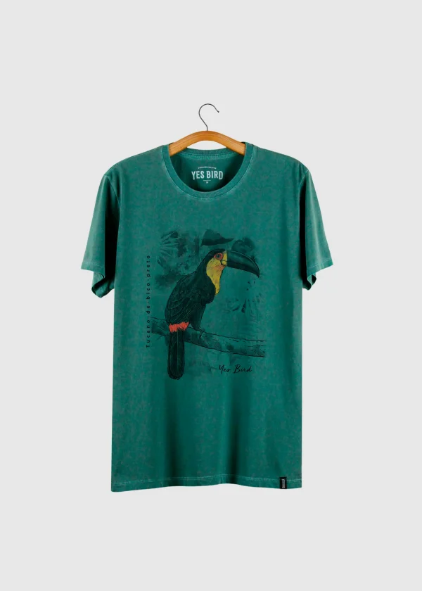 T-shirt masculina - Tucano-de-bico-preto (Ramphastos vitellinus)