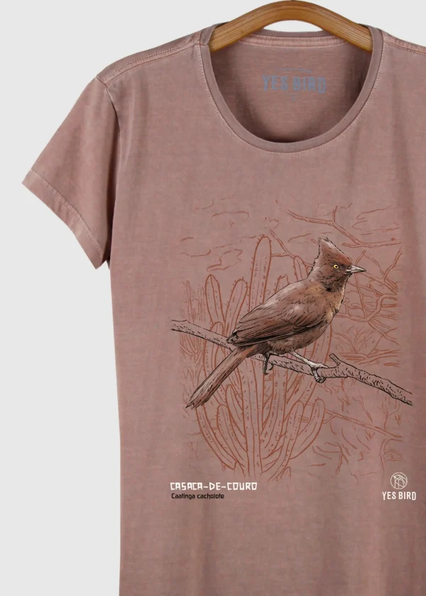 Camiseta Baby-look estonada - Casaca-de-couro (Pseudoseisura cristata)